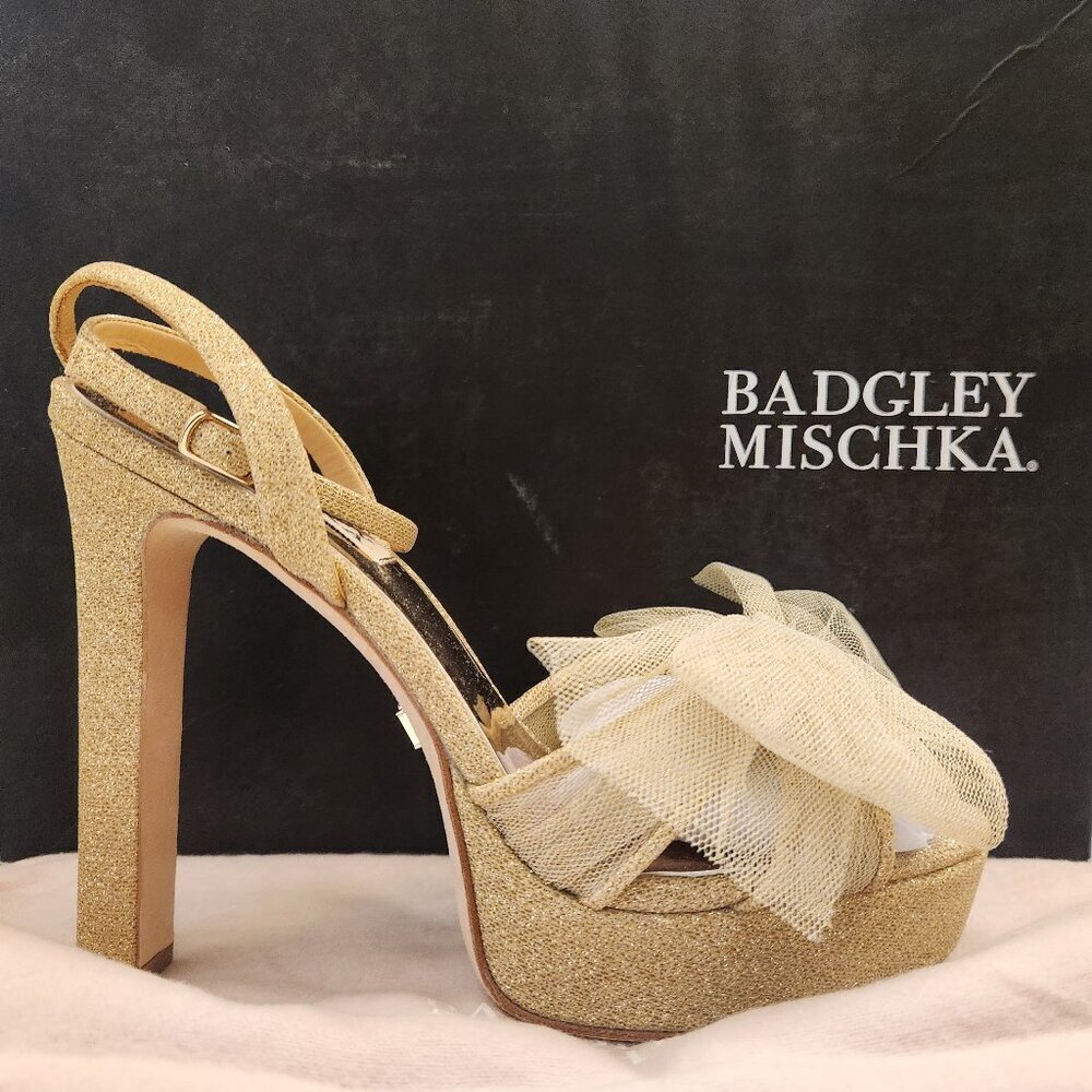 Badgley Mishcka Sophie Bow Platform Sandals. NIB. Size 6.5
